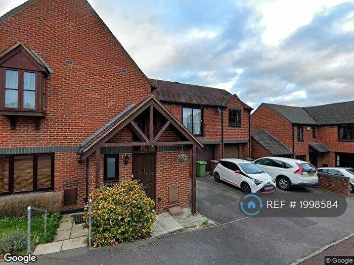 2 Bedroom Maisonette To Rent In Sylverns Court, Bracknell, RG42