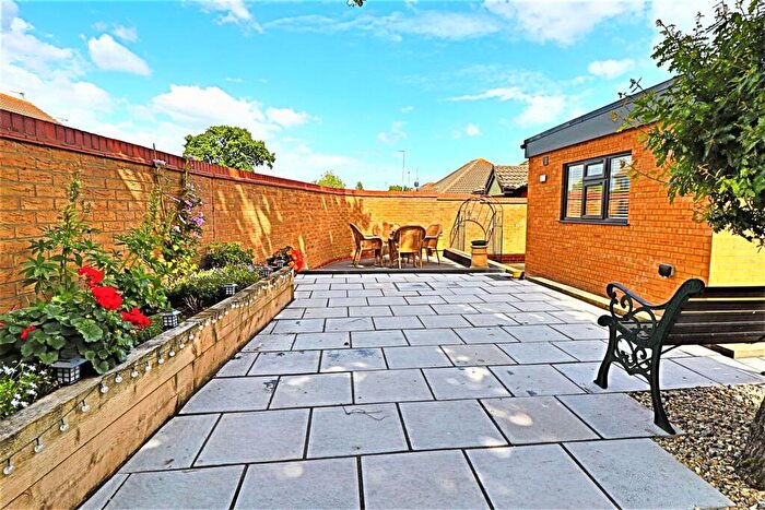 2 Bedroom Detached Bungalow For Sale In Julian Way, Hopton-on-sea, Great Yarmouth, NR31