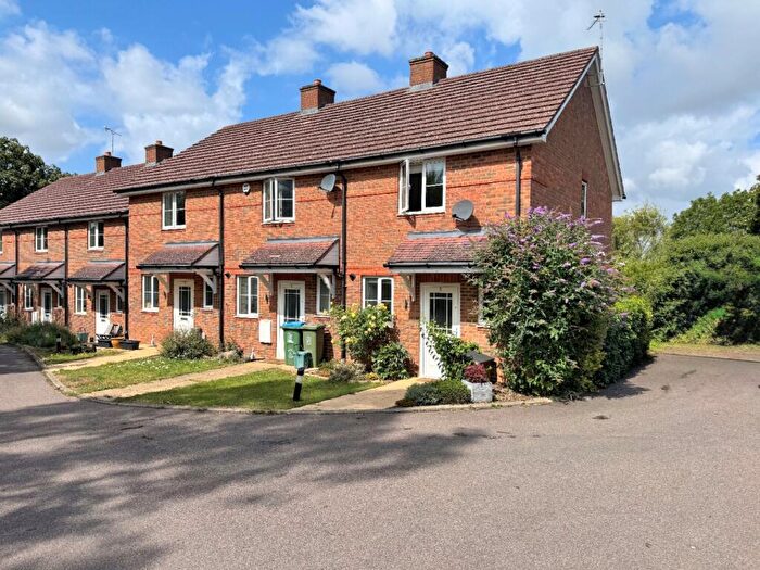 2 Bedroom End Of Terrace House For Sale In Kite Close, Wendover, HP22