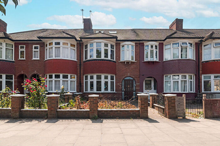5 Bedroom Terraced House For Sale In Park Lane, London, N17