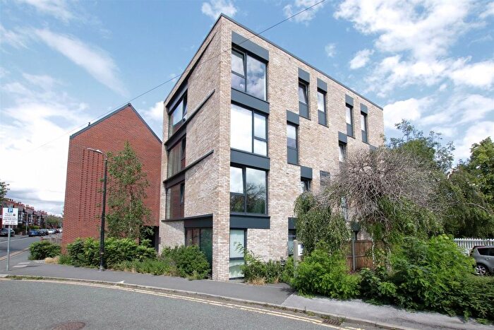 1 Bedroom Flat For Sale In Brown Street, Altrincham, WA14