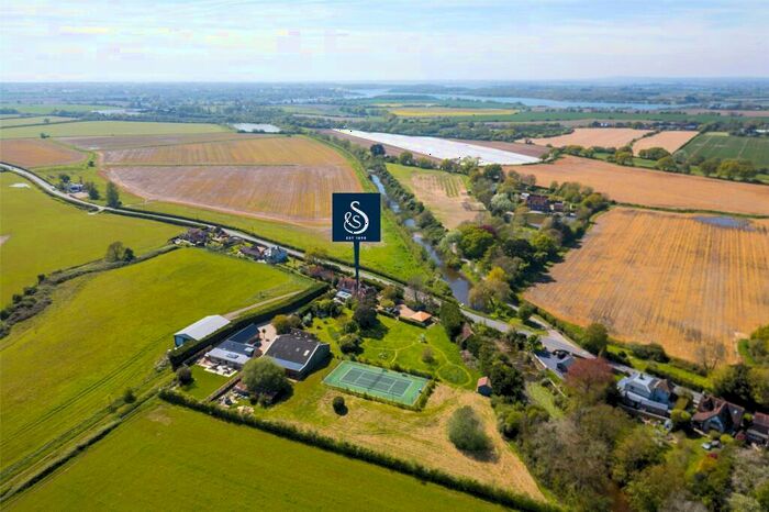 6 Bedroom Detached House For Sale In Selsey Road, Donnington, Chichester, PO20