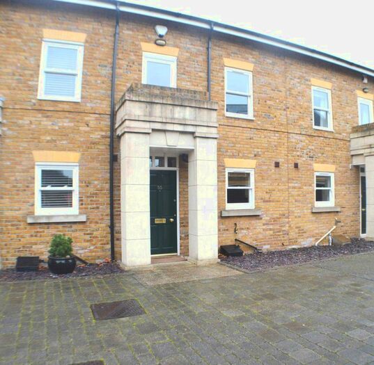 3 Bedroom Terraced House To Rent In Horseshoe Crescent, The Garrison, Southend On Sea, SS3