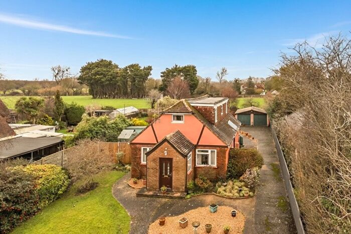 3 Bedroom Detached House For Sale In Ancton Close, Middleton-On-Sea, PO22