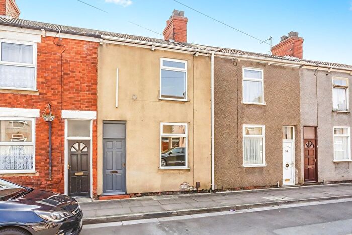 3 Bedroom Terraced House For Sale In Harold Street, Grimsby, Lincolnshire, DN32