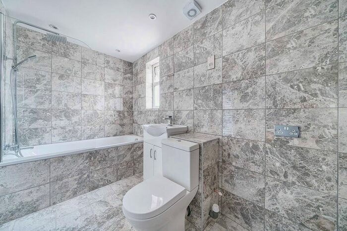 6 Bedroom Terraced House To Rent In Broomfield, Walthamstow, London, E17