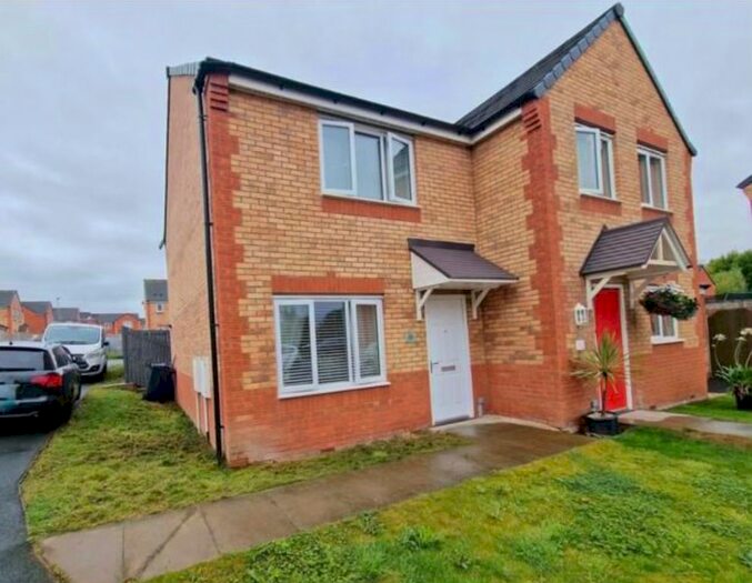 2 Bedroom Property To Rent In Ellwood, Barnsley, S71