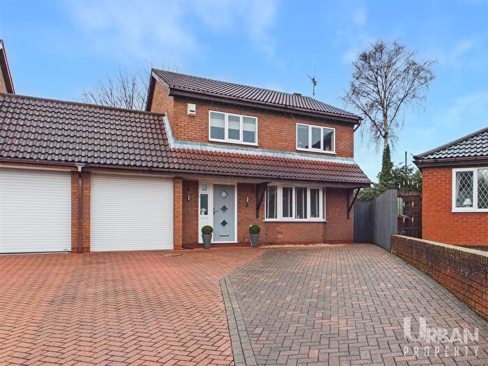 4 Bedroom Detached House For Sale In Daisyfield Drive, Bilton, Hull, HU11