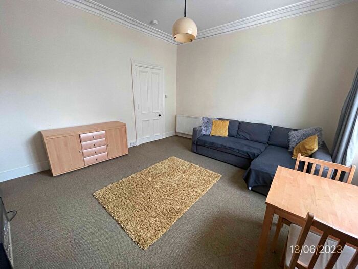 1 Bedroom Flat To Rent In Hollybank Place, Ground Floor Left, Aberdeen, AB11