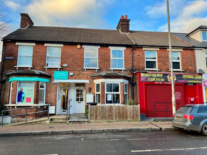 3 Bedroom Flat To Rent In Hatfield Road, St.Albans, AL1