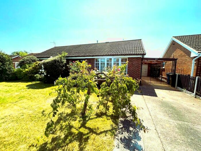 3 Bedroom Detached Bungalow For Sale In The Paddocks, Beckingham, Doncaster, DN10