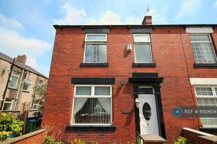 3 Bedroom Semi-Detached House To Rent In Pearl Street, Rochdale, OL11