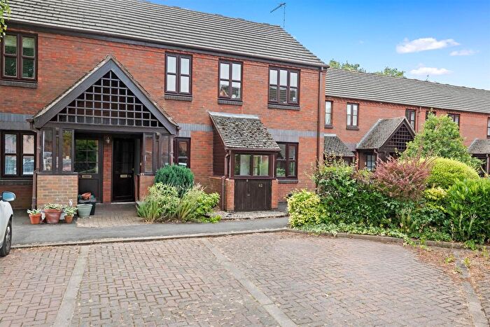 2 Bedroom Property For Sale In Saffron Meadow, Stratford-Upon-Avon, CV37