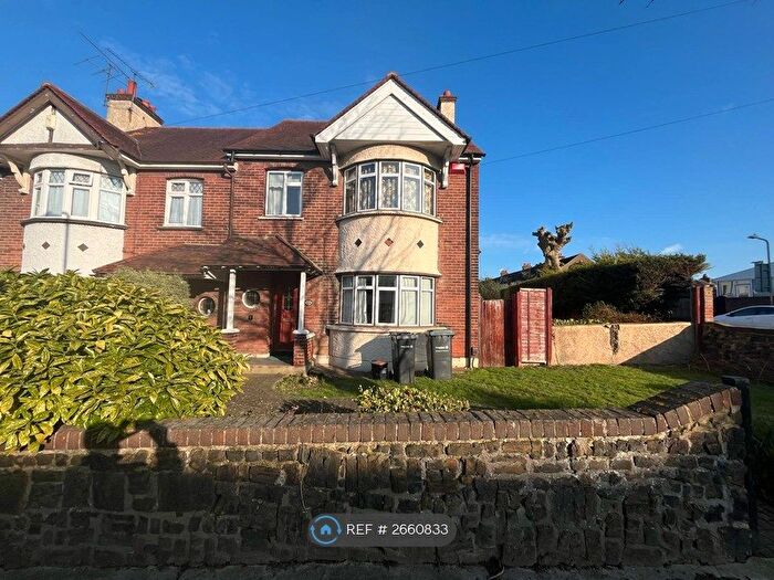 3 Bedroom Semi-detached House To Rent In Central Avenue, Gravesend, DA12