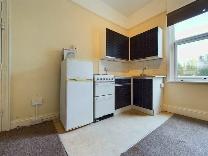 Apartment To Rent In Goldstone Villas, Hove, BN3