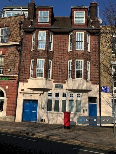 2 Bedroom Penthouse To Rent In Spinnaker House, Portsmouth, PO1