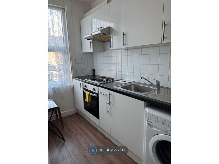 1 Bedroom Flat To Rent In Rosebery Avenue, London, N17