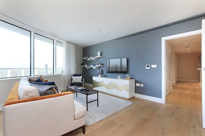 2 Bedroom Flat To Rent In Lombard Wharf, Lombard Road, SW11