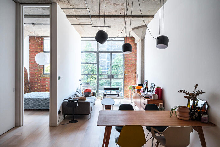 2 Bedroom Apartment To Rent In Royle Building, Wenlock Basin, N1