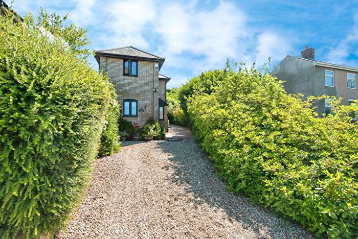 2 Bedroom Detached House For Sale In The Causeway, Therfield, Royston, SG8