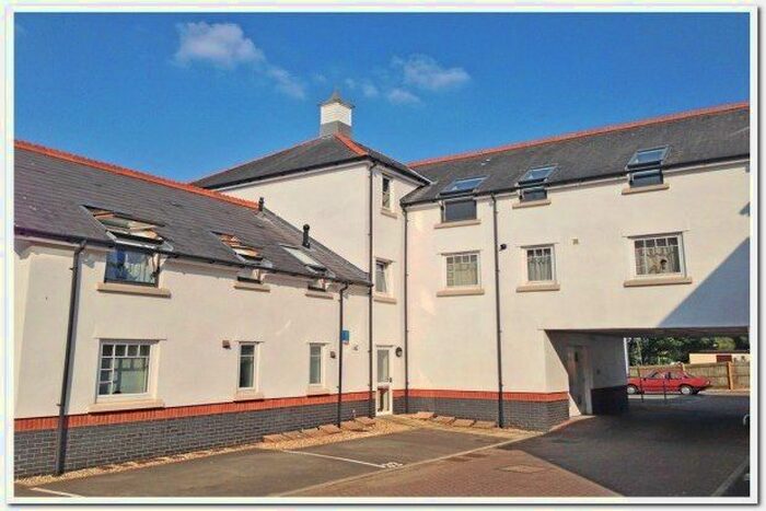 2 Bedroom Flat To Rent In Anstis Court, Sidmouth EX10
