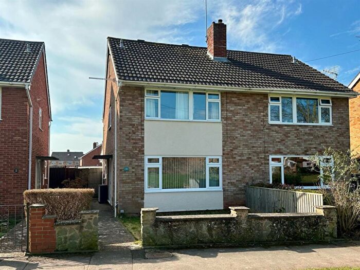 3 Bedroom Semi Detached House For Sale In Coniston Walk, Hereford, HR4