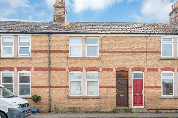 3 Bedroom Terraced House For Sale In Reform Street, Stamford, PE9