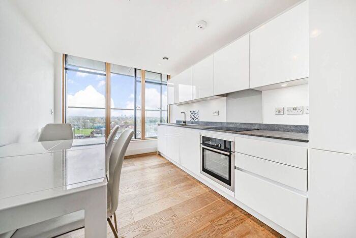 1 Bedroom Flat To Rent In Cavendish Road, Colliers Wood, London, SW19