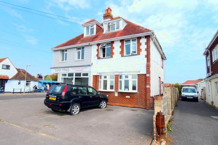 2 Bedroom Flat To Rent In Hill Head Road, Hill Head, Fareham, PO14