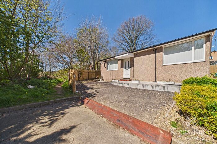 2 Bedroom Bungalow For Sale In Royd View, Hebden Bridge, West Yorkshire, HX7