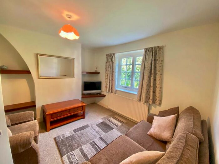 1 Bedroom Flat To Rent In Wargrave, Wargrave, RG10