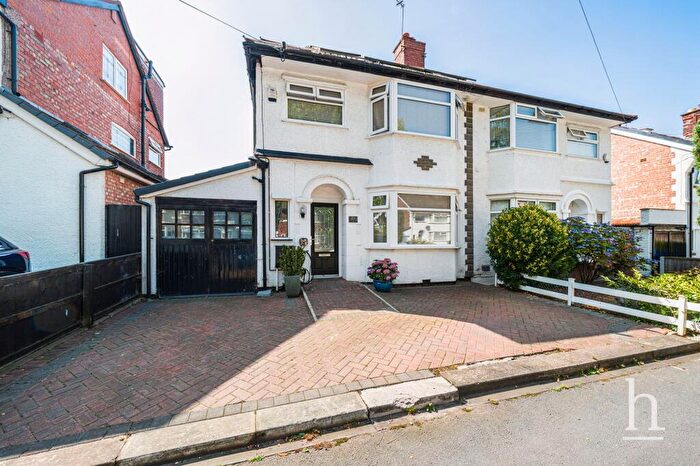 5 Bedroom Semi Detached House For Sale In Langdale Road, Bebington, CH63