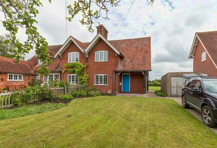 House To Rent In New Road, Wilstone, Tring, HP23