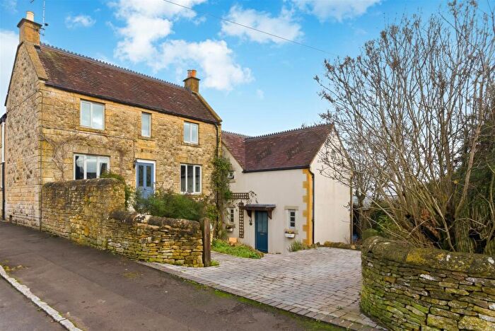 4 Bedroom House For Sale In Park Road, Blockley, GL56