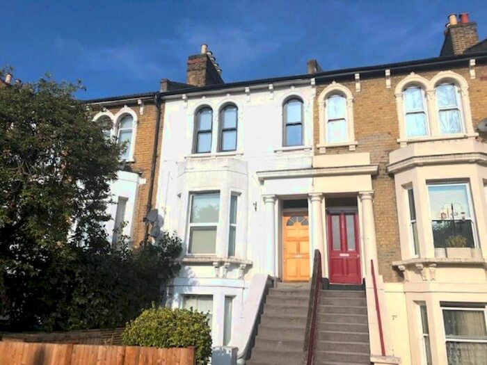 1 Bedroom Flat To Rent In Mosslea Road, London, SE20