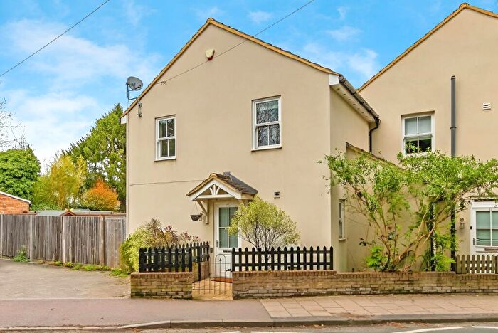 2 Bedroom House To Rent In Sandpit Lane, St Albans, AL1