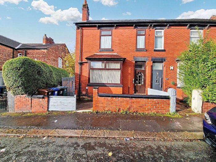 4 Bedroom Semi Detached House For Sale In Fort Road, Prestwich, Manchester, M25