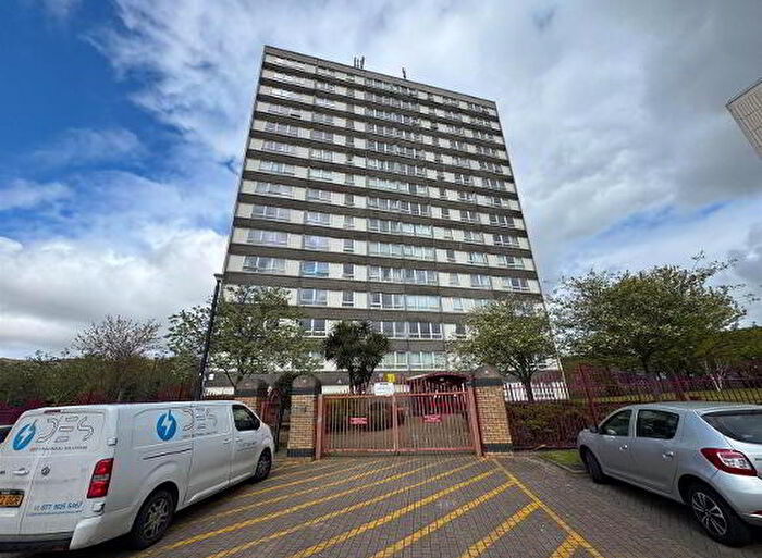 3 Bedroom Flats For Sale In C Abbotscoole Houses, Newtownabbey, BT37