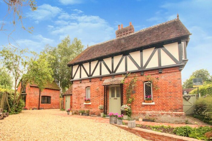 4 Bedroom Semi-Detached House To Rent In Post Office Road, Iwerne Minster, Blandford Forum, Dorset, DT11