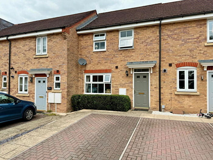 3 Bedroom Terraced House For Sale In Laurel Gardens, Greenham, RG19