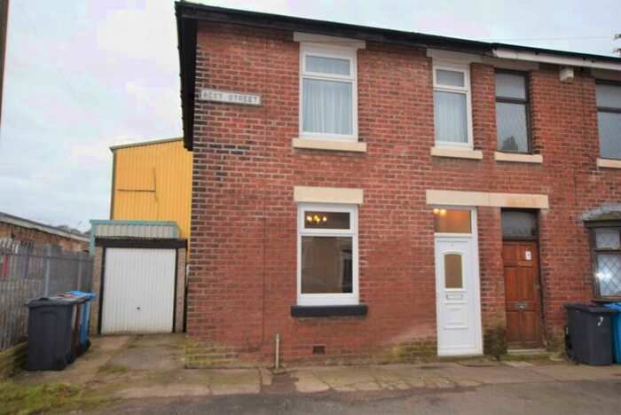 2 Bedroom House To Rent In Best Street, Kirkham, PR4