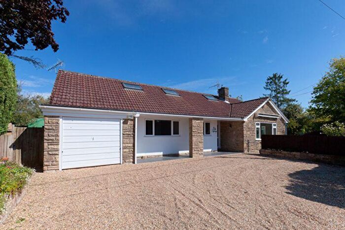 5 Bedroom Detached House For Sale In Corner Lane, Motcombe, SP7