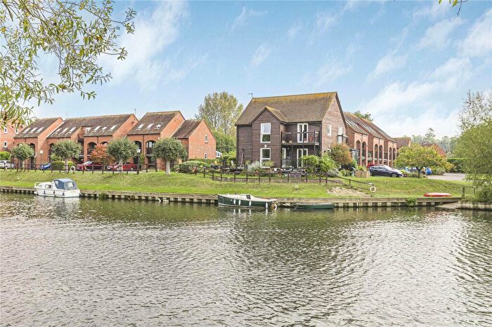 2 Bedroom Apartment For Sale In Church Road, Sandford-on-Thames, OX4