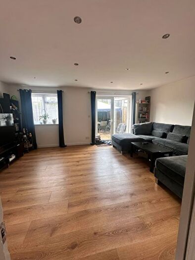 3 Bedroom Terraced House To Rent In Leather Gardens, Leather Gardens, Stratford, E15