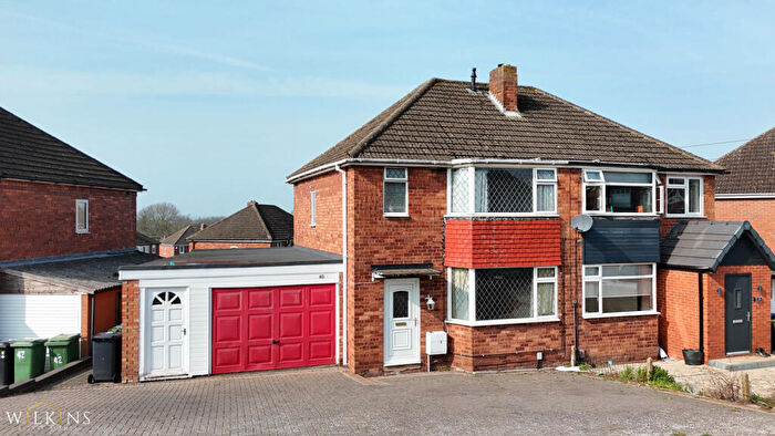 3 Bedroom Semi Detached House For Sale In Ethelfleda Road, Hockley, Tamworth, Staffordshire, B77