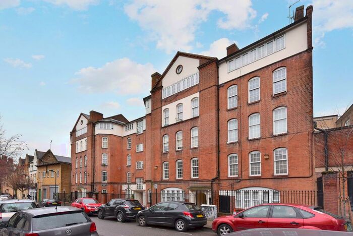 2 Bedroom Apartment To Rent In Winsham House, Churchway, Euston, London, NW1