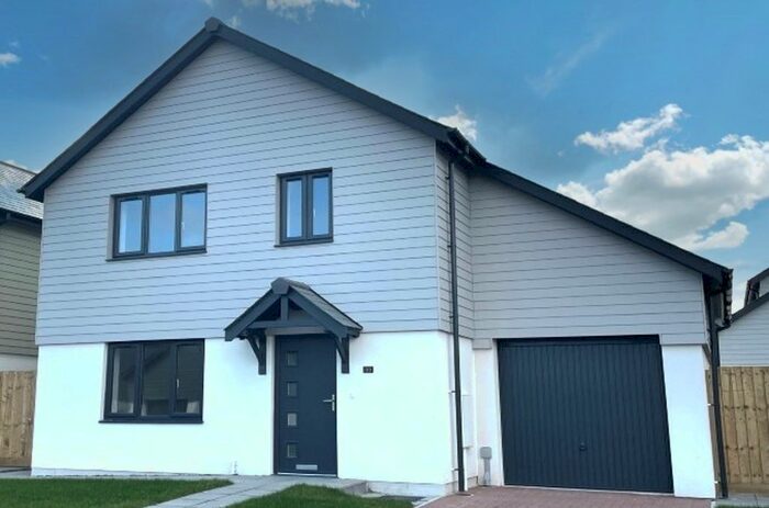 3 Bedroom Detached House For Sale In The Mews, Goonhavern, TR4