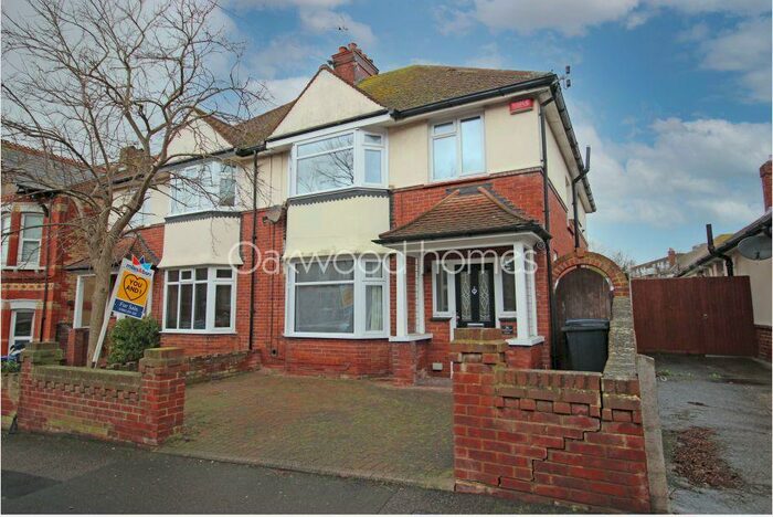 4 Bedroom Semi-Detached House To Rent In Margate, CT9