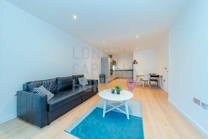 2 Bedroom Apartment To Rent In Sequoia House, Quebec Way London, SE16