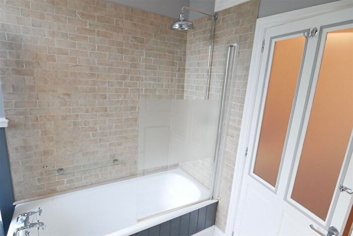 1 Bedroom Property To Rent In East Park Street, Morley, Leeds, LS27